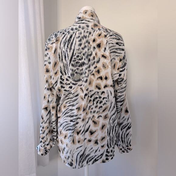 Vintage ‘80s All Hours Tiger Print Relaxed Fit Long Sleeve Button Down Blouse - Picture 6 of 8